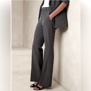 Banana Republic Sculpted Bootcut Pants 4 Petite